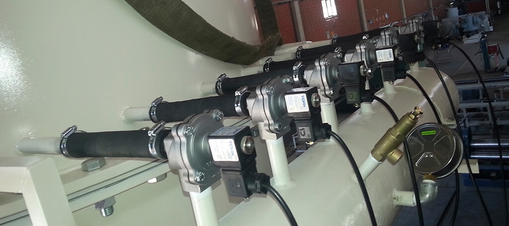 Jet pulse bag filter